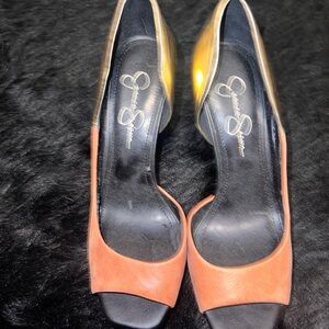 Jessica Simpson Women's Black and Tan Heels